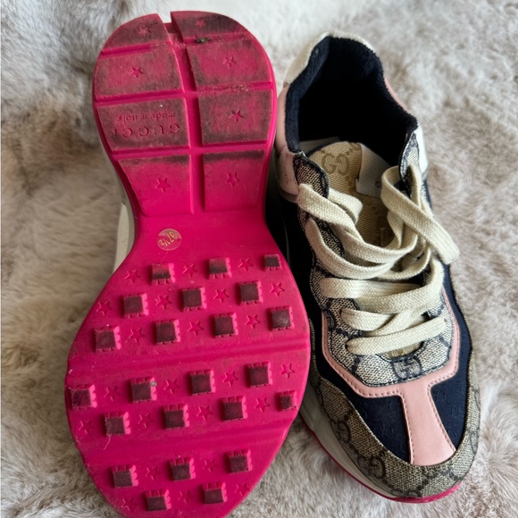 Gucci Women's Sneakers - Pink, Cream, and Blue - Picture 5 of 5